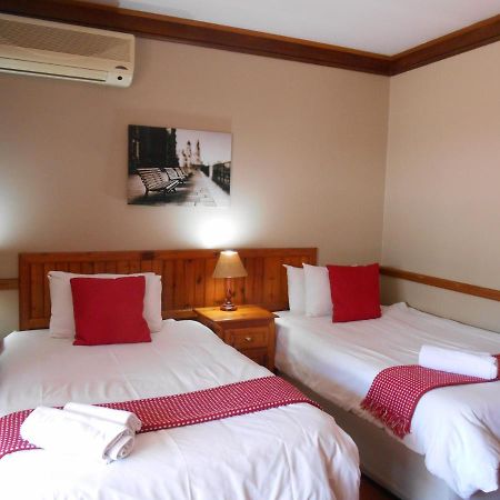 Oakwood Lodge Μπλουμφοντέιν Εξωτερικό φωτογραφία