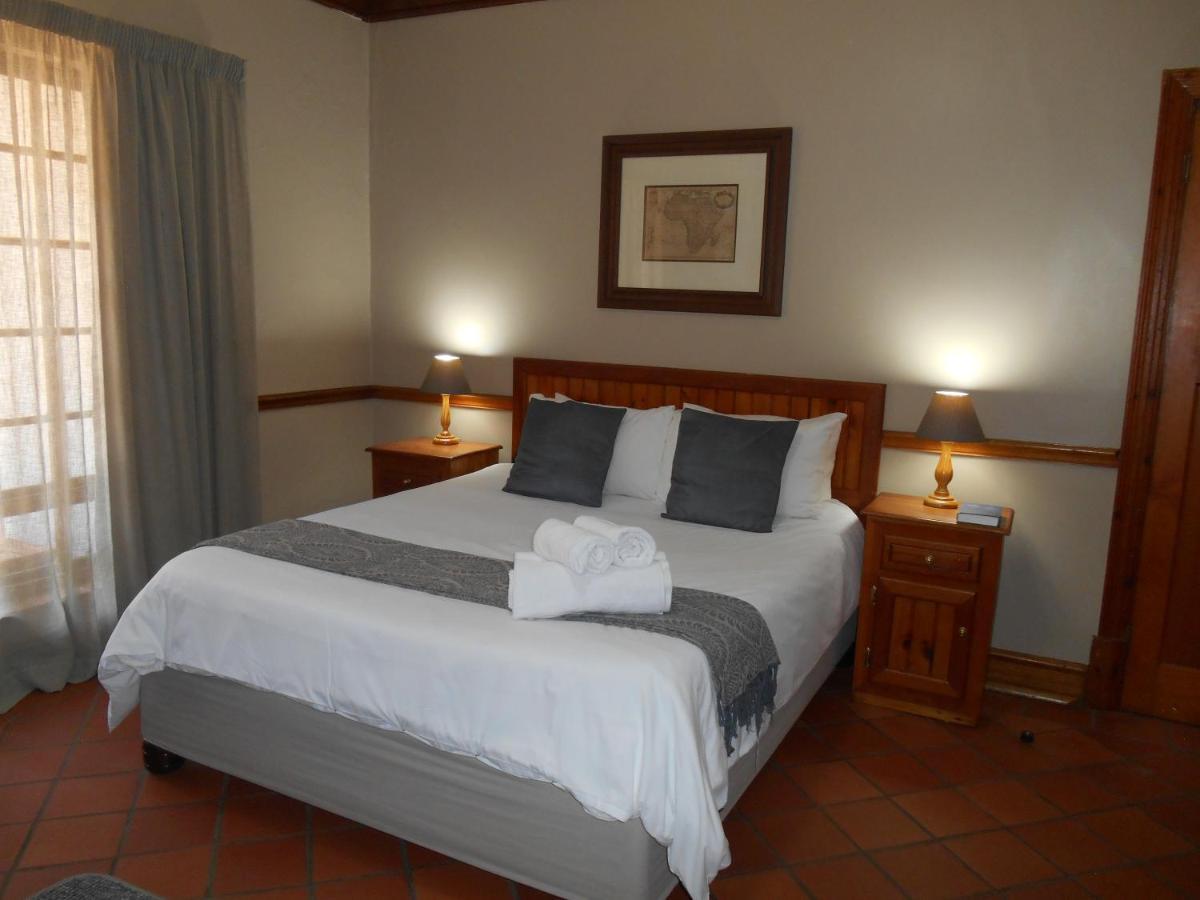 Oakwood Lodge Μπλουμφοντέιν Εξωτερικό φωτογραφία A bedroom at the hotel